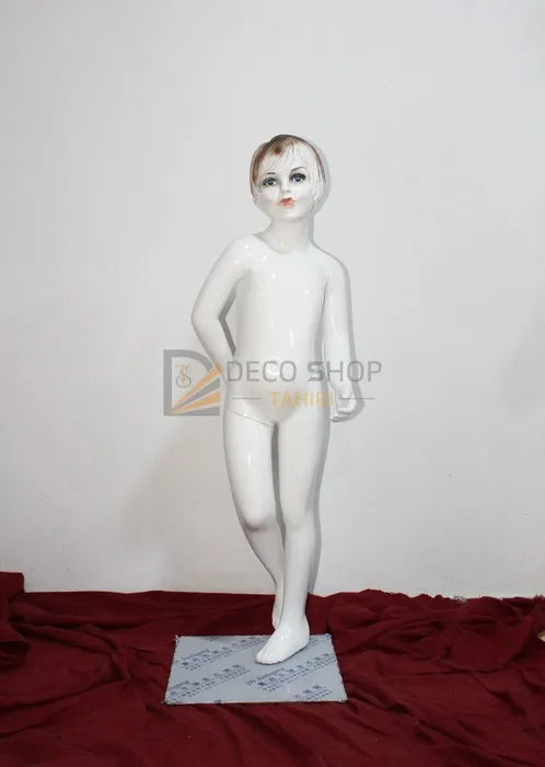 Mannequin de Vitrine Enfant POLYSTER Fille Polyester Haut Gamme 120 Cm Avec Support Métallique
