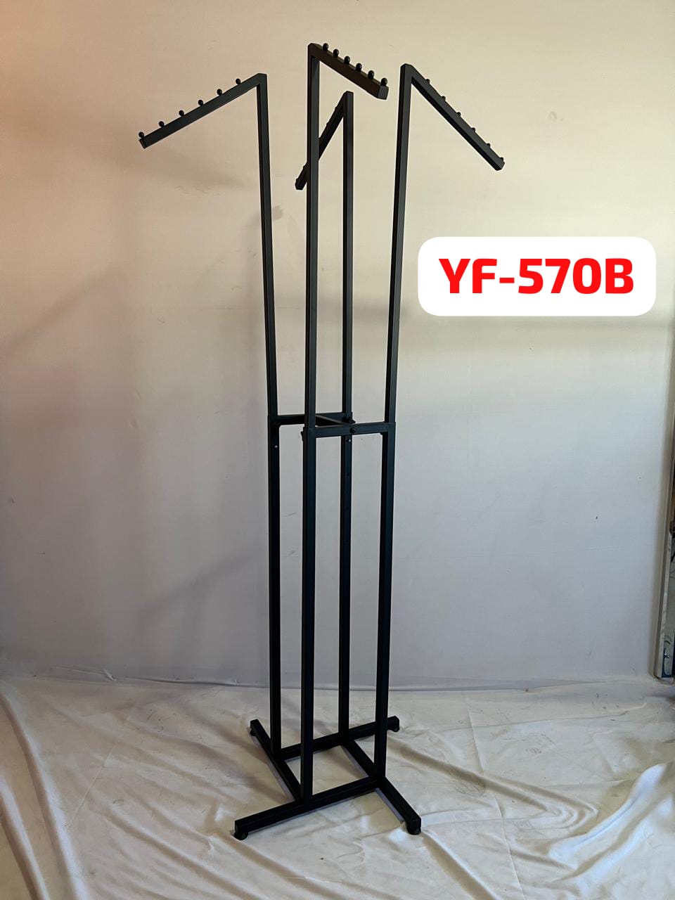 CHARYO/PRESENTOIR VETEMANT YF-570B/YF-570G