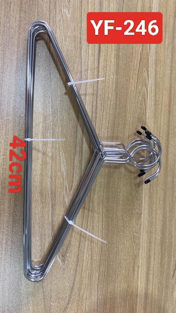 CINTRE/PERCHA FER BIG 42CM SIMPLE CHROME YF246/ PACK 10PS