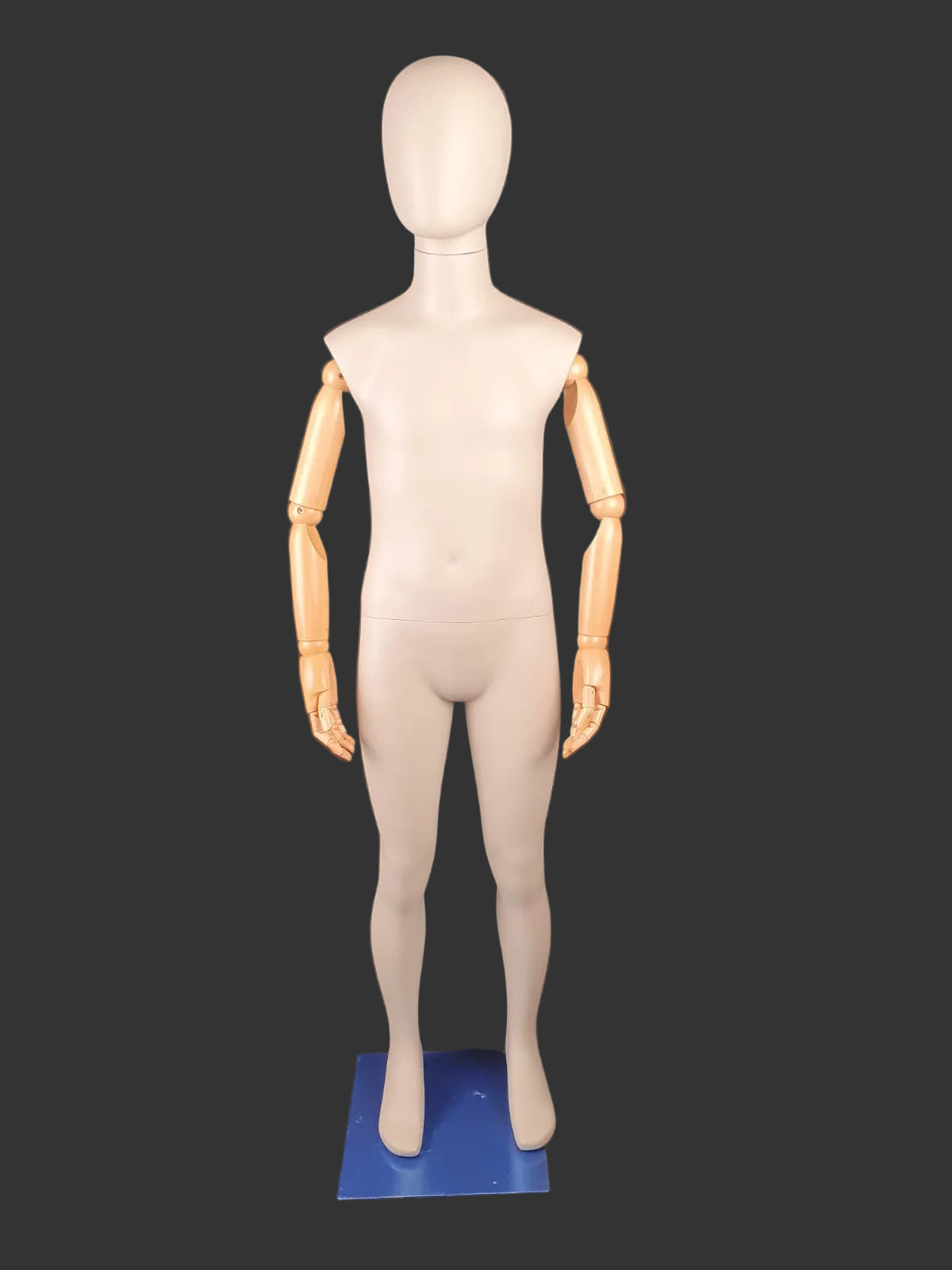 MANNEQUIN ENFANT EN POLYSTER BEIGE ET BRAS BOIS 145CM YF-FWG04