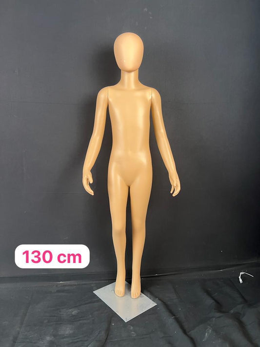 MANNEQUIN ENFANT PLASTIQUE AVEC TETE SUPPORT METAL 130 CM 02595.1