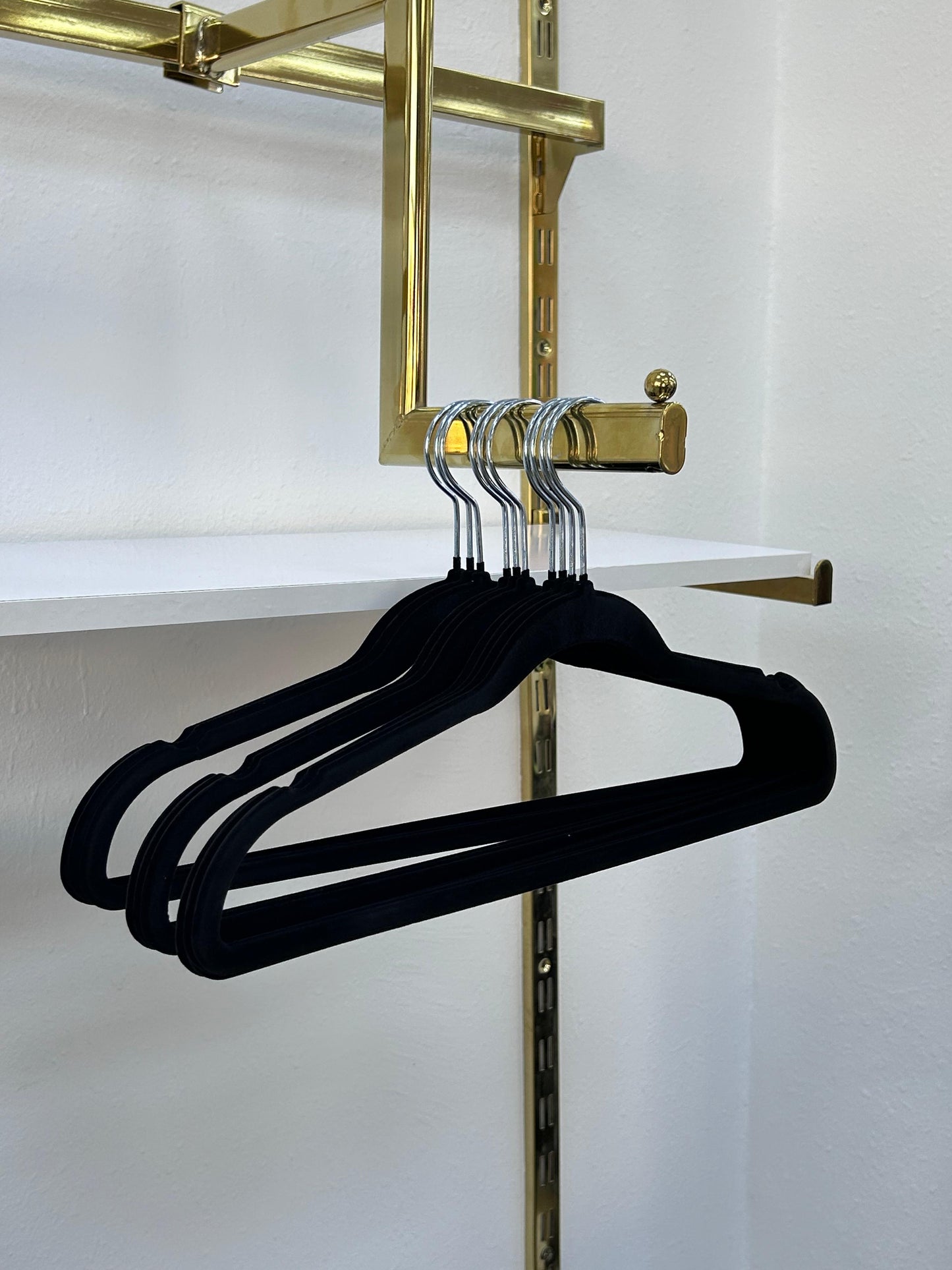 CINTRE /PERCHA PLASTIQUE DAN 42CM  10PS/PK BLACK  YF-PH242B
